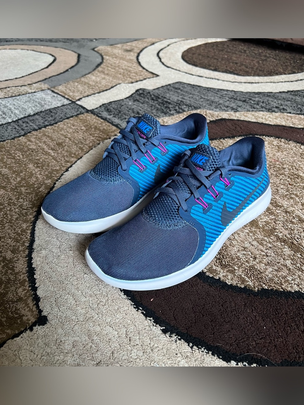 Women’s Nike Free RN Commuter Size 9.5